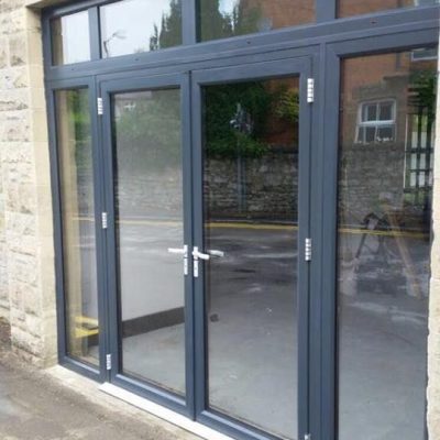 Cửa Đi Nhôm Xingfa 2 Cánh Mở Quay Kết Hợp Vách Khung Nhôm